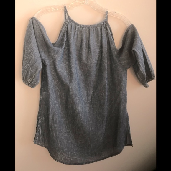 Red Haute Size XS Cold Shoulder Cotton Top in Crinkled Denim Blue - HP - Picture 2 of 6